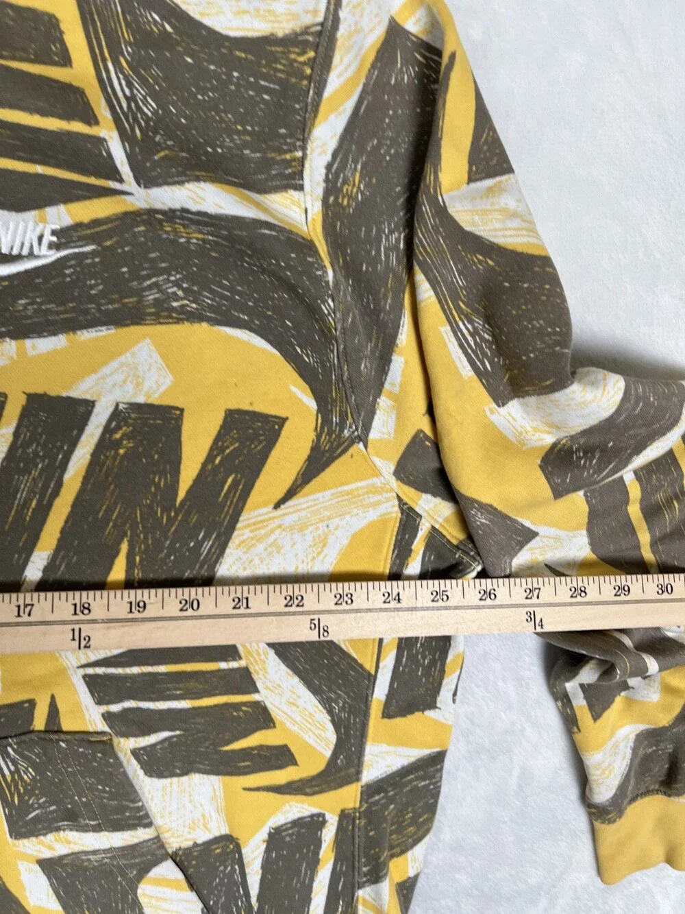Vintage Nike Yellow All Over Print Pullover Hoodie Sweatshirt Size Medium Y2K